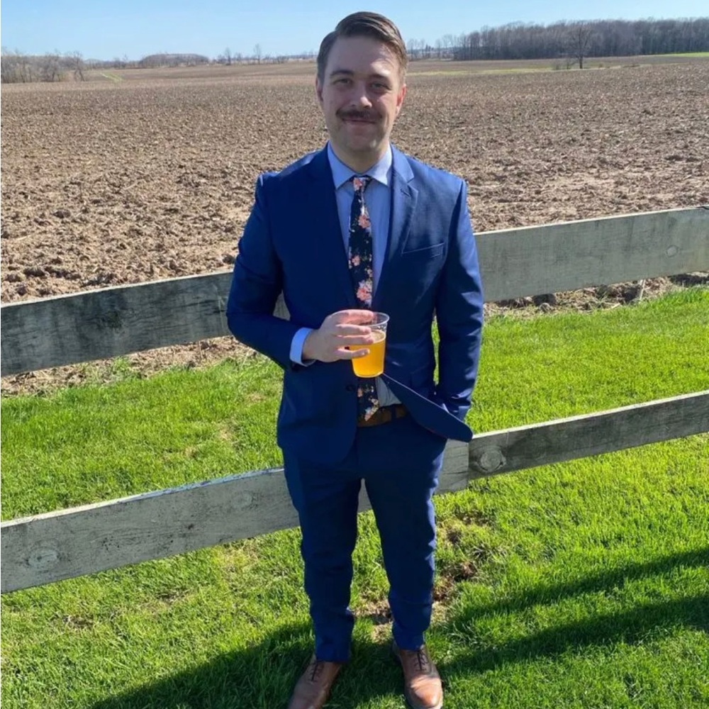 Meet your Posher, Zack - Picture 2 of 4